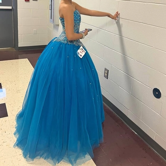 Elegant Blue Strapless Ball Gown - Picture 2 of 3